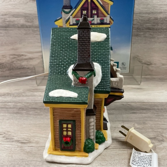 Vintage Rare Christmas Delights Handpainted Porcelain Lighted House Skate & Ski - Picture 6 of 11
